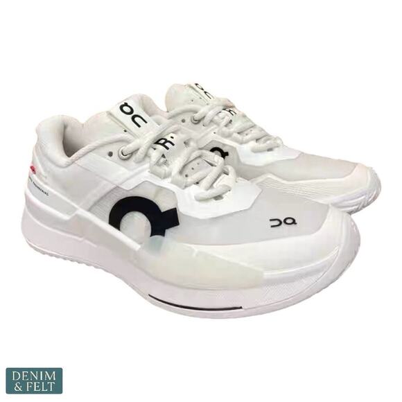 On Roger Pro 2 Men’s Tennis Shoes All White Carbon Fiber Speedboard Size 9.5
NEW - Picture 11 of 14